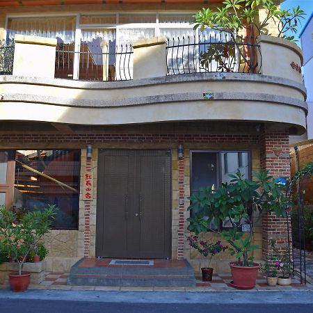 Red Roof B&B T'ai-tung Exterior foto